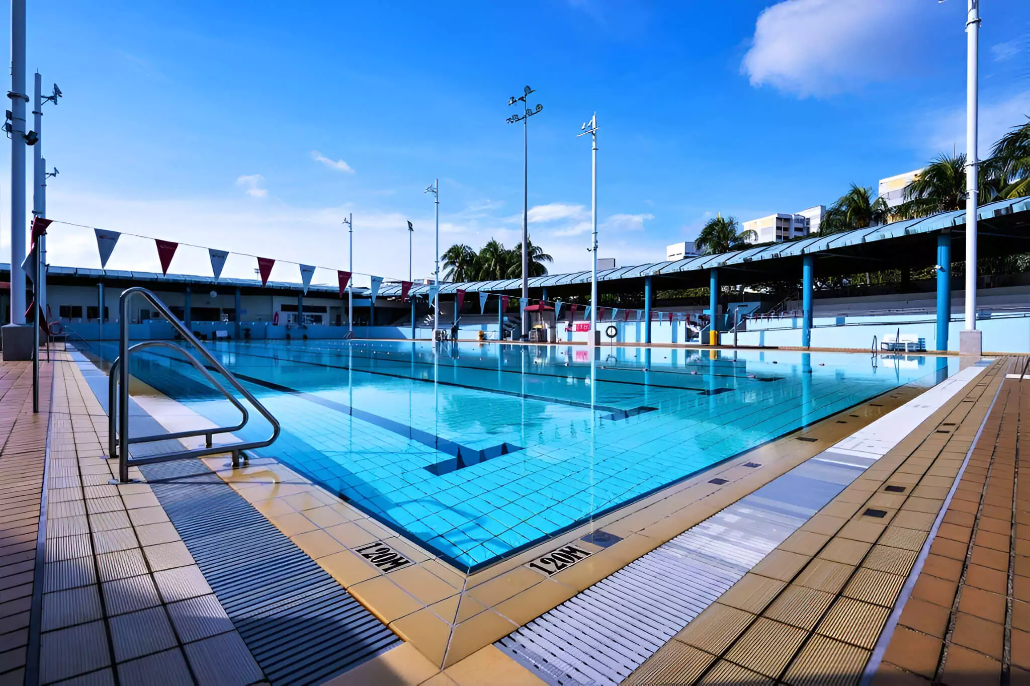 Serangoon Swimming Complex with Swim101